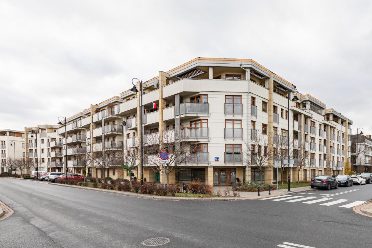 Superapart Wilanowska 7, "Pet-Friendly With Elevator & Parking" Lejlighed Warszawa Eksteriør billede