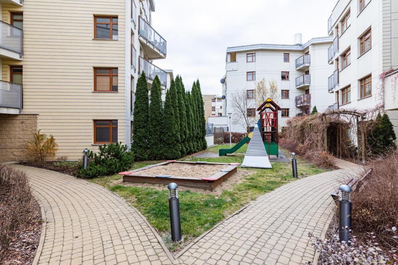 Superapart Wilanowska 7, "Pet-Friendly With Elevator & Parking" Lejlighed Warszawa Eksteriør billede